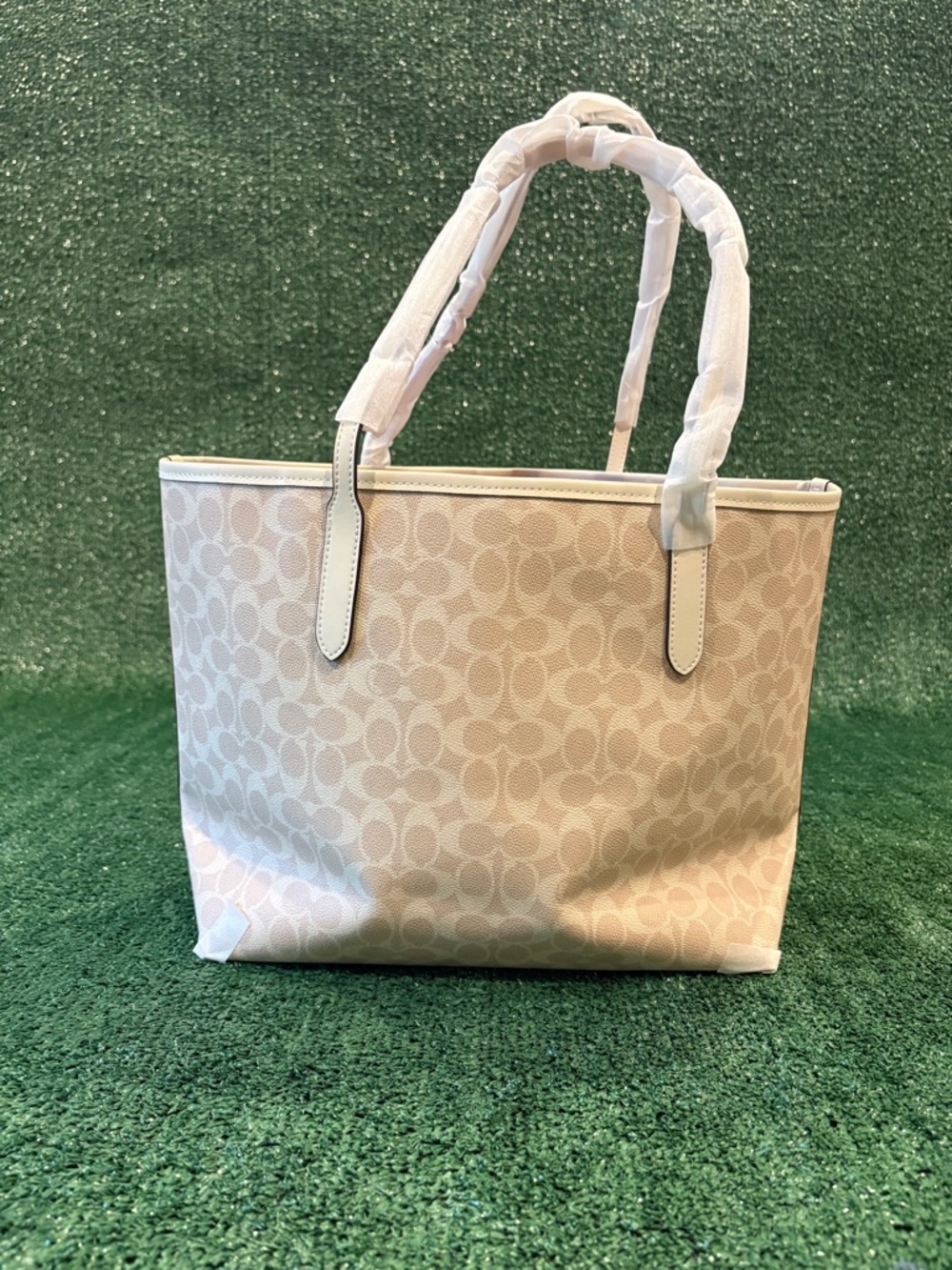 Coach Purse - Picture 3 of 6